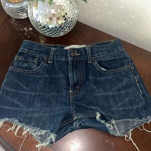 Levi’s cut off denim shorts summer time